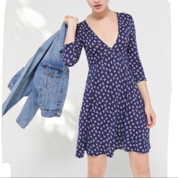 NWT Urban Outfitters Mercer Plunge Mini Dress - Picture 1 of 4